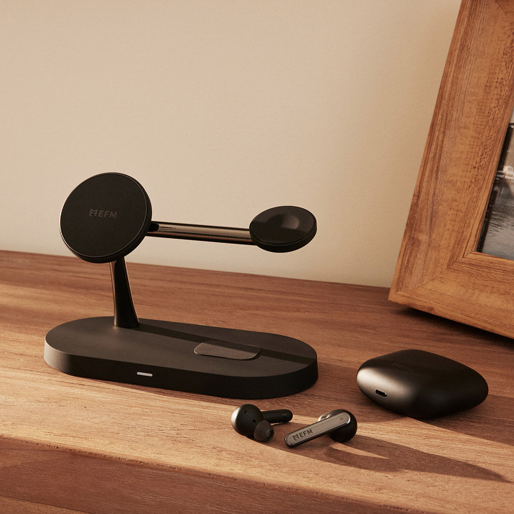EFM FLUX 4-in-1 Charging Dock - EFWM30U932CHA-4